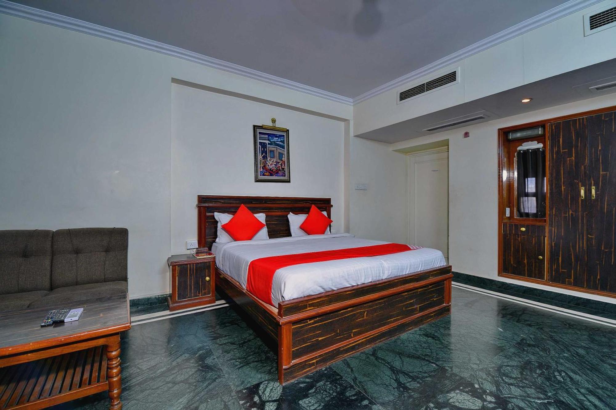 Kohinoor Hotel